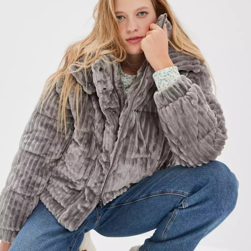 American eagle puffer coat Nwt